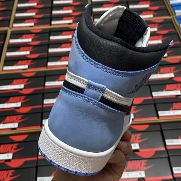 7775.jpg Authentic Nike shoes