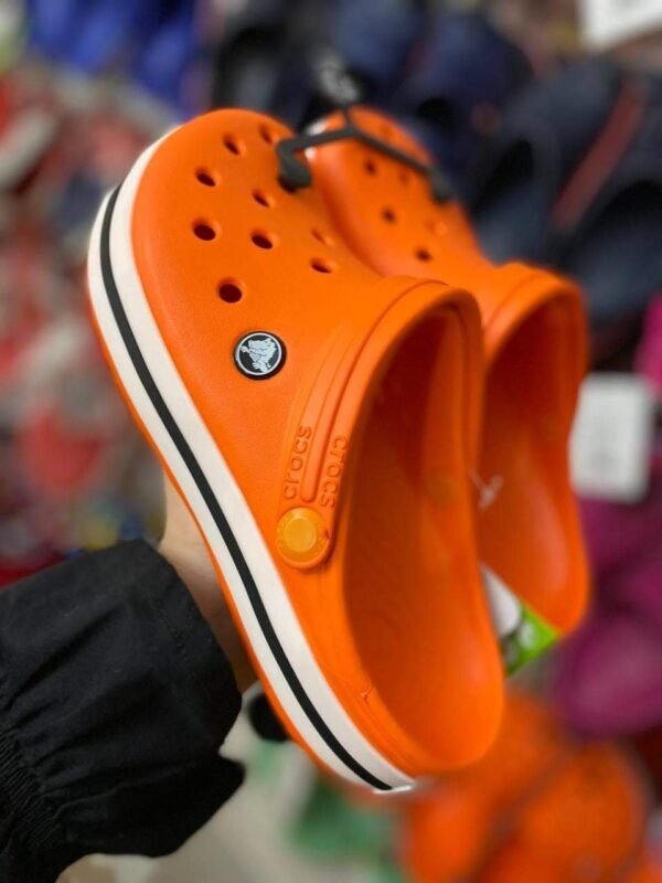 32708.jpg Crocs PALLETS