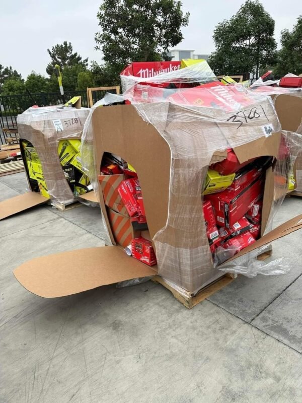 61417.jpg MILWAUKEE DEWALT AND RYOBI TOOL PALLETS